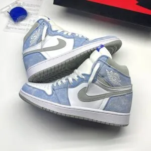 کفش نایک ایر جردن وان ساقدار هایپر رویال سفید آبی Nike Air Jordan 1 High Hyper Royal White Blue