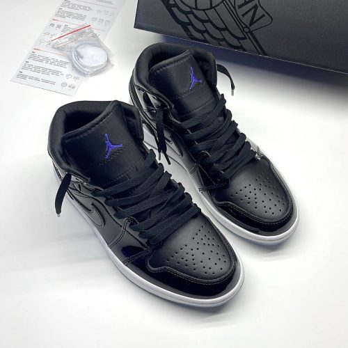 کفش نایک ایر جردن وان ساقدار ورنی اسپیس جم مشکی سفید  Nike Air Jordan 1 High Space Jam Black White