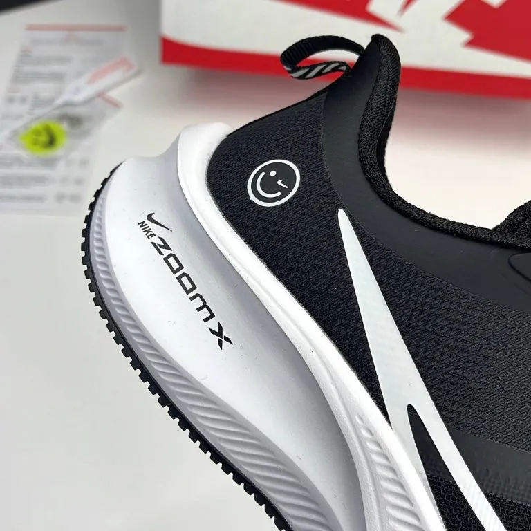 کتونی نایک زوم ایکس طرح لبخند مشکی سفید Nike ZoomX Smile Black White کتونی نایک زوم ایکس طرح لبخند مشکی سفید Nike ZoomX Smile Black White - تصویر 3