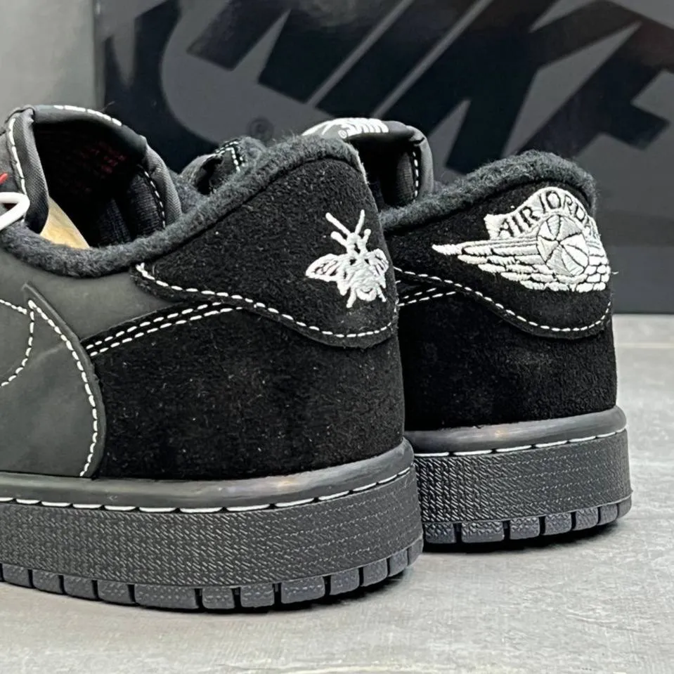 کفش نایک ایر جردن وان لو تراویس اسکات بلک فانتوم Nike Air Jordan 1 Low Travis Scott Black Phantom - تصویر 3