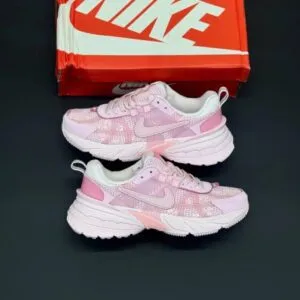 کفش نایک وی تو کی صورتی گلدار Nike V2K Pink Floral کفش نایک وی تو کی صورتی گلدار Nike V2K Pink Floral