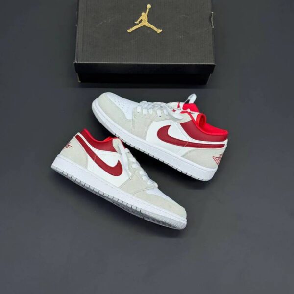 کفش نایک ایر جردن وان اس ای کرم قرمز Nike Air Jordan 1 SE Cream Red کفش نایک ایر جردن وان اس ای کرم قرمز Nike Air Jordan 1 SE Cream Red