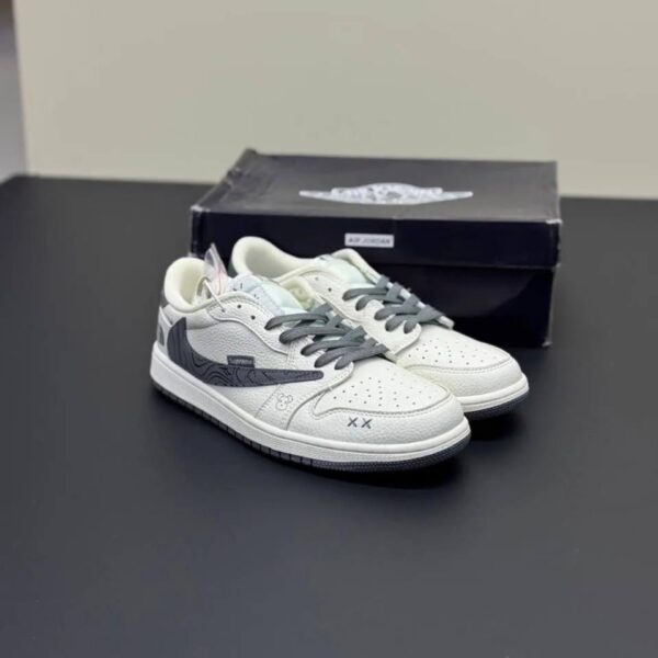 کفش نایک ایر جردن وان لو تراویس اسکات نورث فیس Nike Air Jordan 1 Low Travis Scott North Face کفش نایک ایر جردن وان لو تراویس اسکات نورث فیس Nike Air Jordan 1 Low Travis Scott North Face