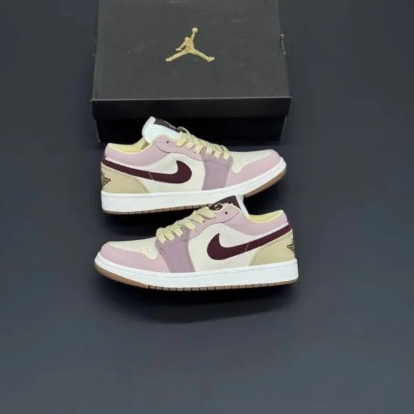 کفش نایک ایر جردن وان پالو روسا Nike Air Jordan 1 Palmo Rosa کفش نایک ایر جردن وان پالو روسا Nike Air Jordan 1 Palmo Rosa