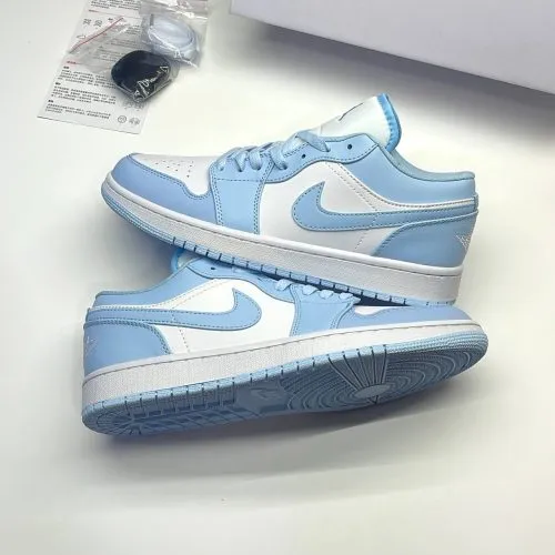 کفش نایک ایر جردن وان لو آیس بلو Nike Air Jordan 1 Low Ice Blue کفش نایک ایر جردن وان لو آیس بلو Nike Air Jordan 1 Low Ice Blue