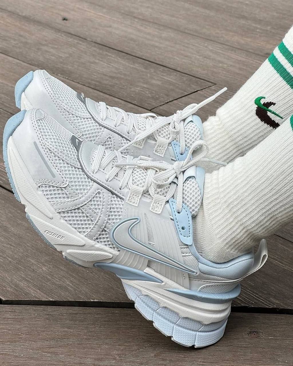کفش نایک وی تو کی آبی سفید Nike V2K Blue White - تصویر 5