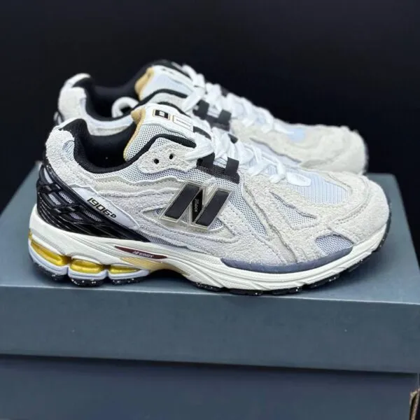 کفش نیوبالانس 1906 کرم مشکی New Balance 1906 Cream Black کفش نیوبالانس 1906 کرم مشکی New Balance 1906 Cream Black