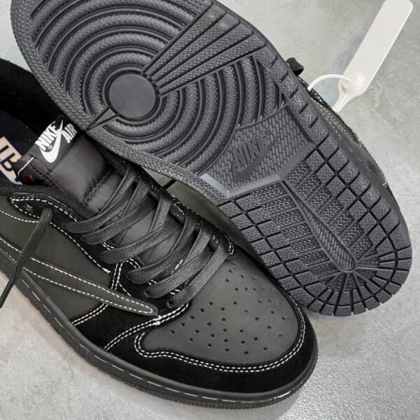 کفش نایک ایر جردن وان لو تراویس اسکات بلک فانتوم Nike Air Jordan 1 Low Travis Scott Black Phantom کفش نایک ایر جردن وان لو تراویس اسکات بلک فانتوم Nike Air Jordan 1 Low Travis Scott Black Phantom