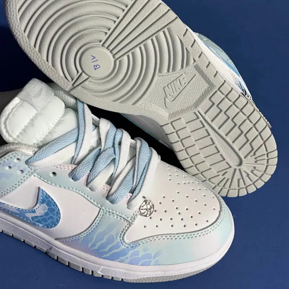 کفش نایک اس بی دانک لو ماری Nike SB Dunk Low Mari کفش نایک اس بی دانک لو ماری Nike SB Dunk Low Mari - تصویر 5