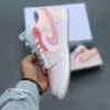 کفش نایک جردن وان صورتی Nike Air Jordan 1 Pink کفش نایک جردن وان صورتی Nike Air Jordan 1 Pink - تصویر 5