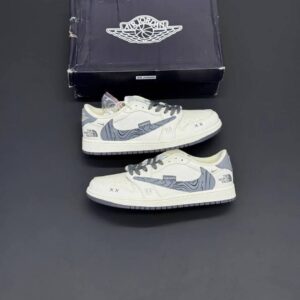 کفش نایک ایر جردن وان لو تراویس اسکات نورث فیس Nike Air Jordan 1 Low Travis Scott North Face کفش نایک ایر جردن وان لو تراویس اسکات نورث فیس Nike Air Jordan 1 Low Travis Scott North Face