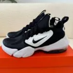 کفش نایک رانینگ ایر مکس ساواج مشکی سفید Nike Air Max Savage Black White