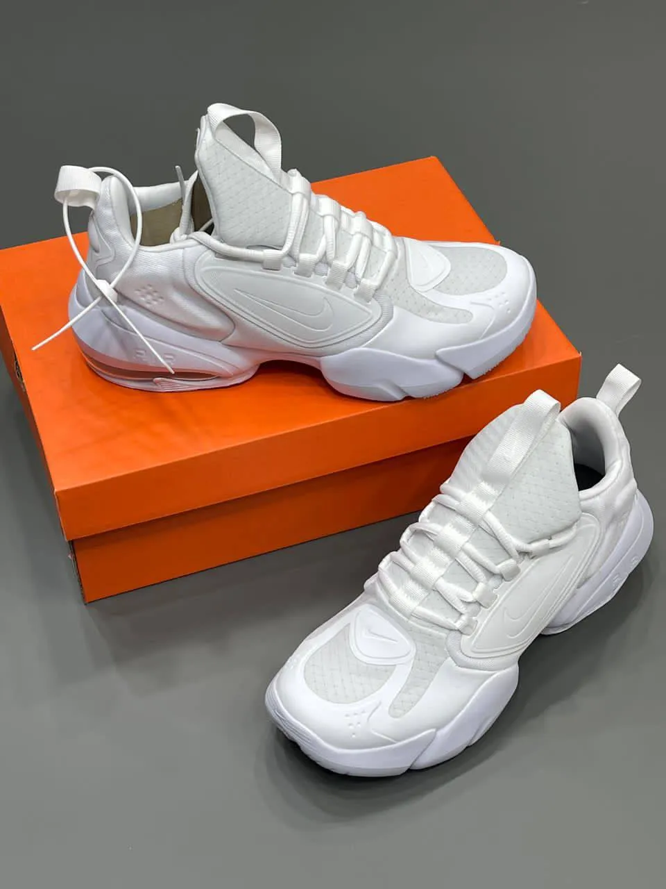 کفش نایک ایر مکس آلفا ساویج سفید Nike Air Max Alpha Savage White کفش نایک ایر مکس آلفا ساویج سفید Nike Air Max Alpha Savage White - تصویر 2