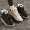 نیم بوت خزدار ضد آب مشکی کرم Waterproof Fur Lined Black Beige Boots - تصویر 5