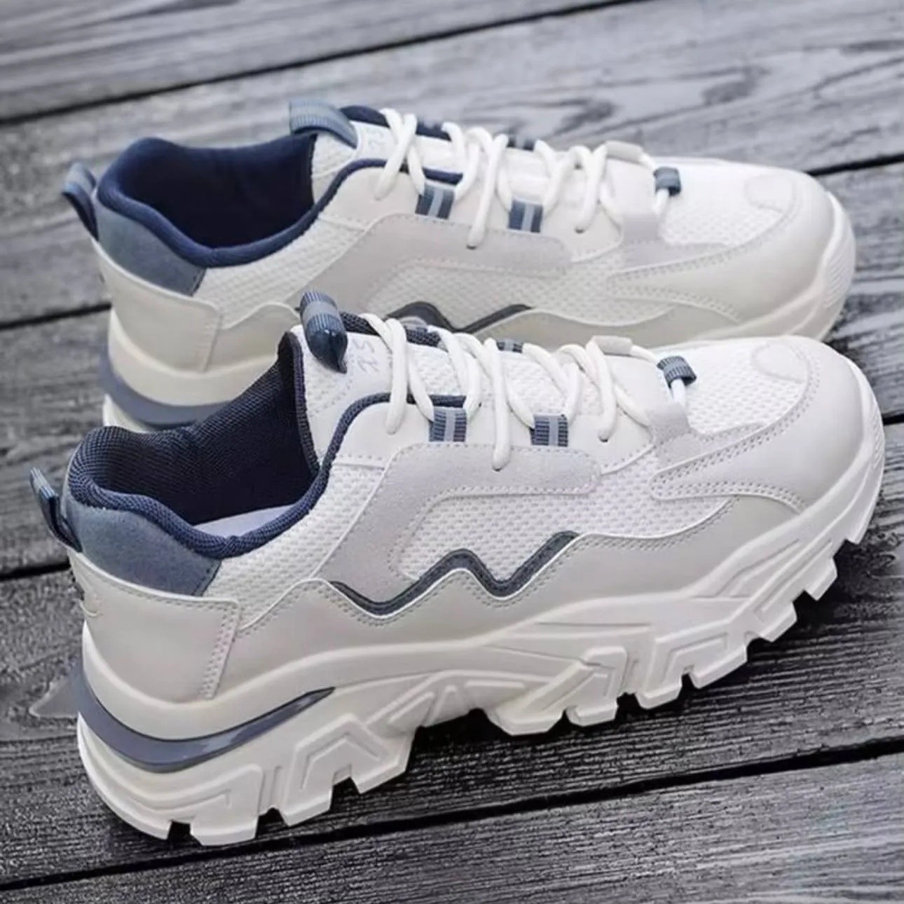 کتونی اسپرت لژدار زنانه طبی موج سفید آبی Women’s Platform Orthopedic Wave White Blue Sneakers کتونی اسپرت لژدار زنانه طبی موج سفید آبی Women’s Platform Orthopedic Wave White Blue Sneakers - تصویر 5