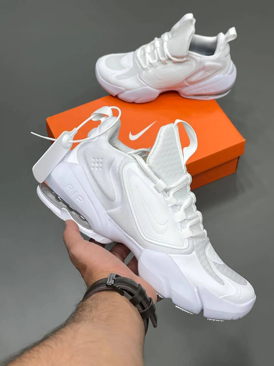 کفش نایک ایر مکس آلفا ساویج سفید Nike Air Max Alpha Savage White کفش نایک ایر مکس آلفا ساویج سفید Nike Air Max Alpha Savage White - تصویر 4