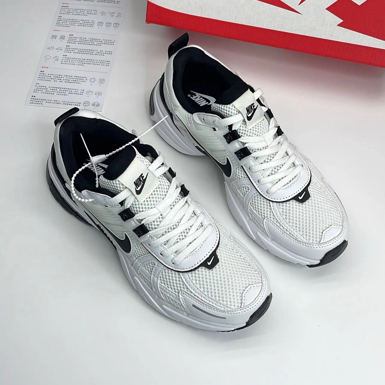 نایک وی تو کی ران سفید مشکی Nike V2K Run White Black - تصویر 2