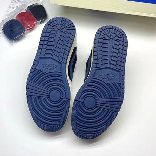 کفش نایک ایر جردن وان لو تراویس اسکات کرم سورمه‌ای Nike Air Jordan 1 Low Travis Scott Cream Navy - تصویر 4