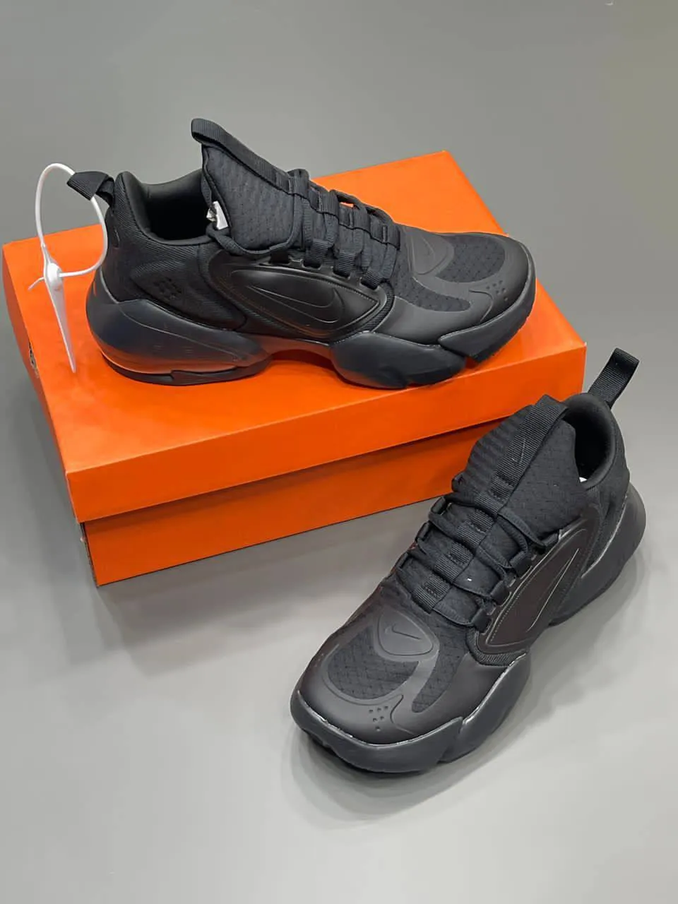 کفش نایک ایر مکس آلفا ساویج مشکی تمام Nike Air Max Alpha Savage Triple Black کفش نایک ایر مکس آلفا ساویج مشکی تمام Nike Air Max Alpha Savage Triple Black - تصویر 2
