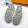 کفش نایک ایر جردن وان لو تراویس اسکات لویی ویتون کرم خاکستری Nike Air Jordan 1 Low Travis Scott Louis Vuitton Cream Gray کفش نایک ایر جردن وان لو تراویس اسکات لویی ویتون کرم خاکستری Nike Air Jordan 1 Low Travis Scott Louis Vuitton Cream Gray - تصویر 5