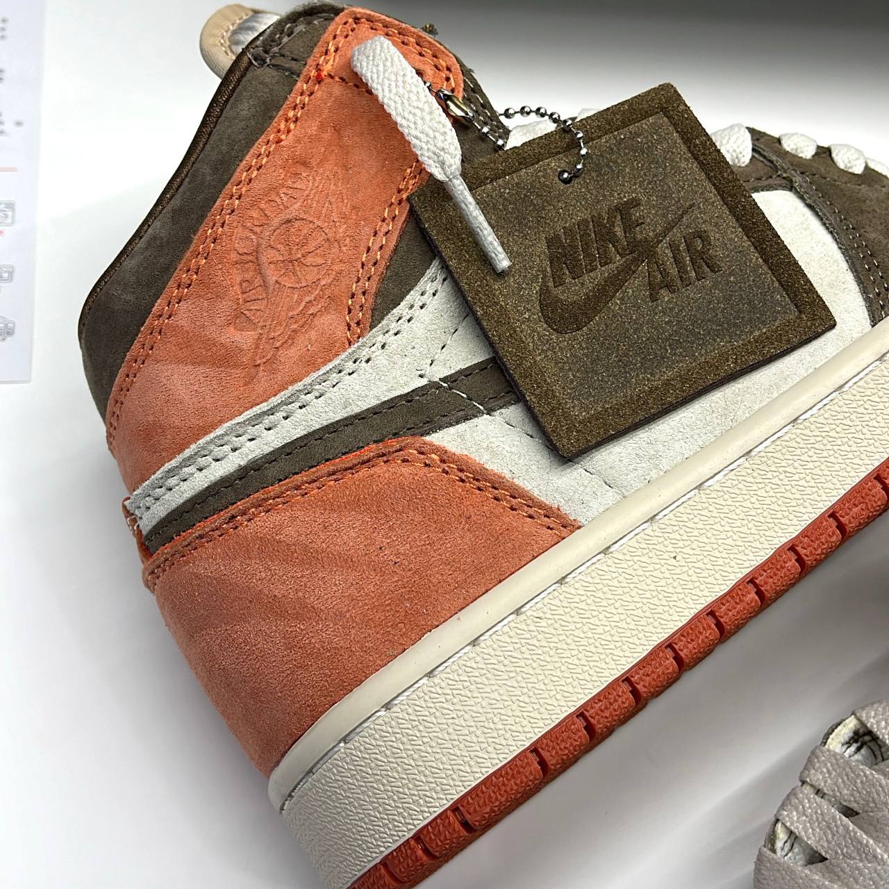 کفش نایک ایر جردن وان ساقدار داست کلای Nike Air Jordan 1 High Dust Clay کفش نایک ایر جردن وان ساقدار داست کلای Nike Air Jordan 1 High Dust Clay - تصویر 3