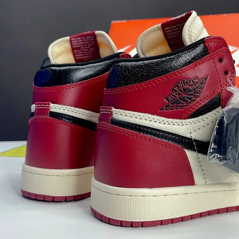 کفش نایک ایر جردن وان ساقدار شیکاگو لاست اند فاند Nike Air Jordan 1 High Chicago Lost and Found - تصویر 4