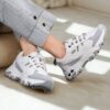 کتونی اسکیچرز لژدار سفید طوسی Skechers Platform White Gray Sneakers کتونی اسکیچرز لژدار سفید طوسی Skechers Platform White Gray Sneakers