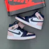 کفش نایک ایر جردن وان ساقدار اتومسفر بابل جام صورتی سرمه ای Nike Air Jordan 1 High Atmosphere Bubblegum Pink Navy - تصویر 2