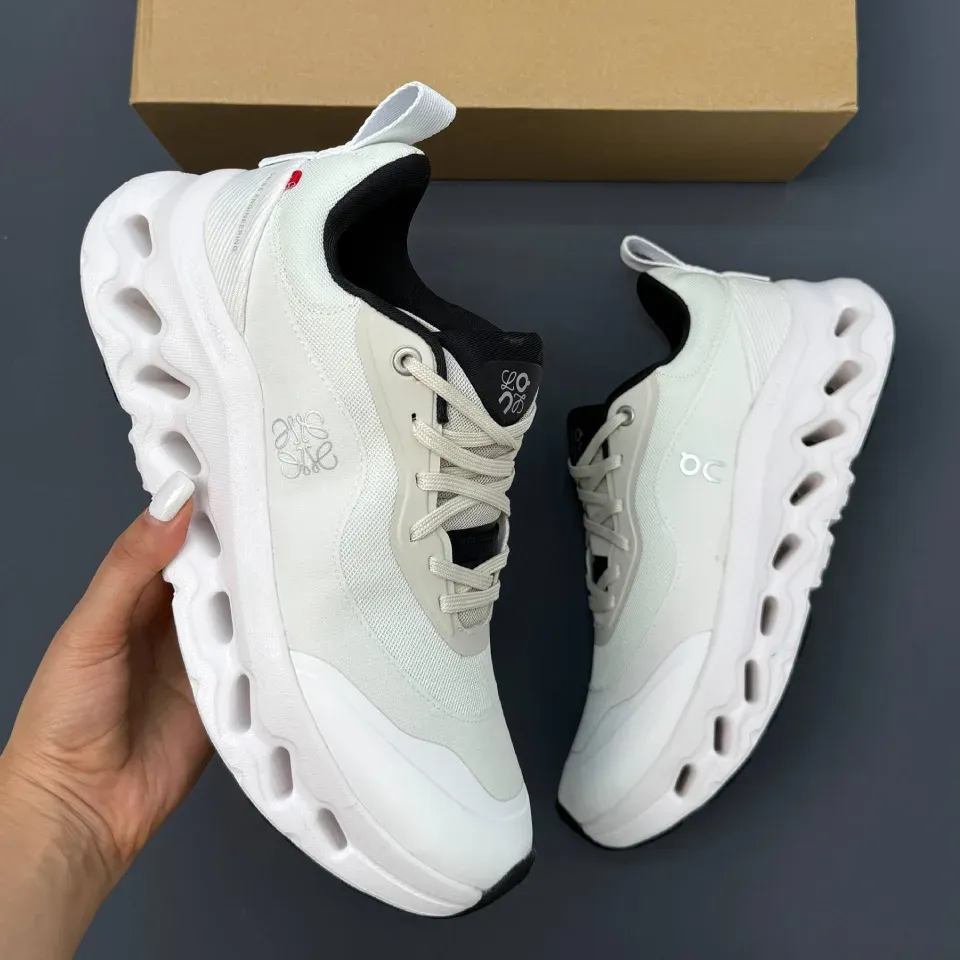 کفش آن رانینگ QC Loewe Cloudtilt سفید On Running QC Loewe Cloudtilt White - تصویر 4