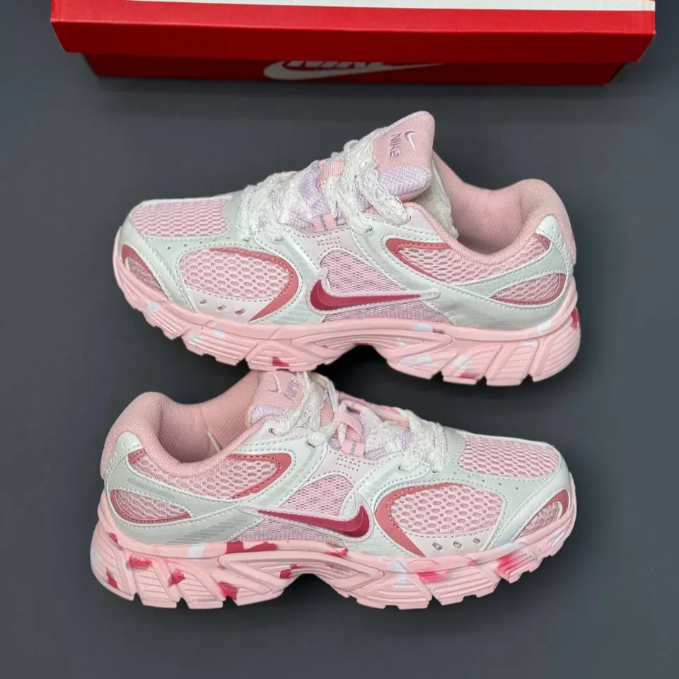 کفش نایک وی فایو کی ران صورتی سفید Nike V5K Run Pink White کفش نایک وی فایو کی ران صورتی سفید Nike V5K Run Pink White - تصویر 6