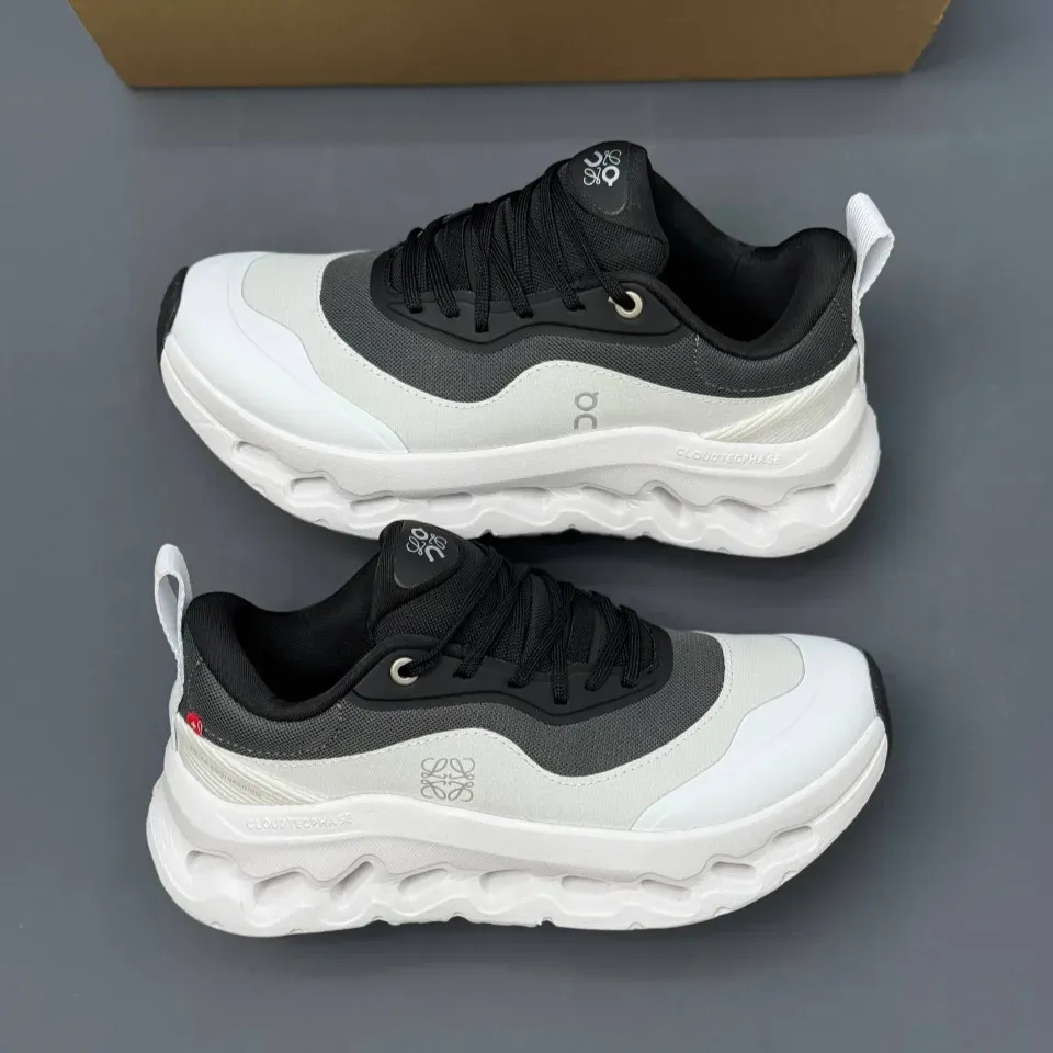کفش آن رانینگ کلودتیلت سفید مشکی On Running QC Loewe Cloudtilt White Black - تصویر 4