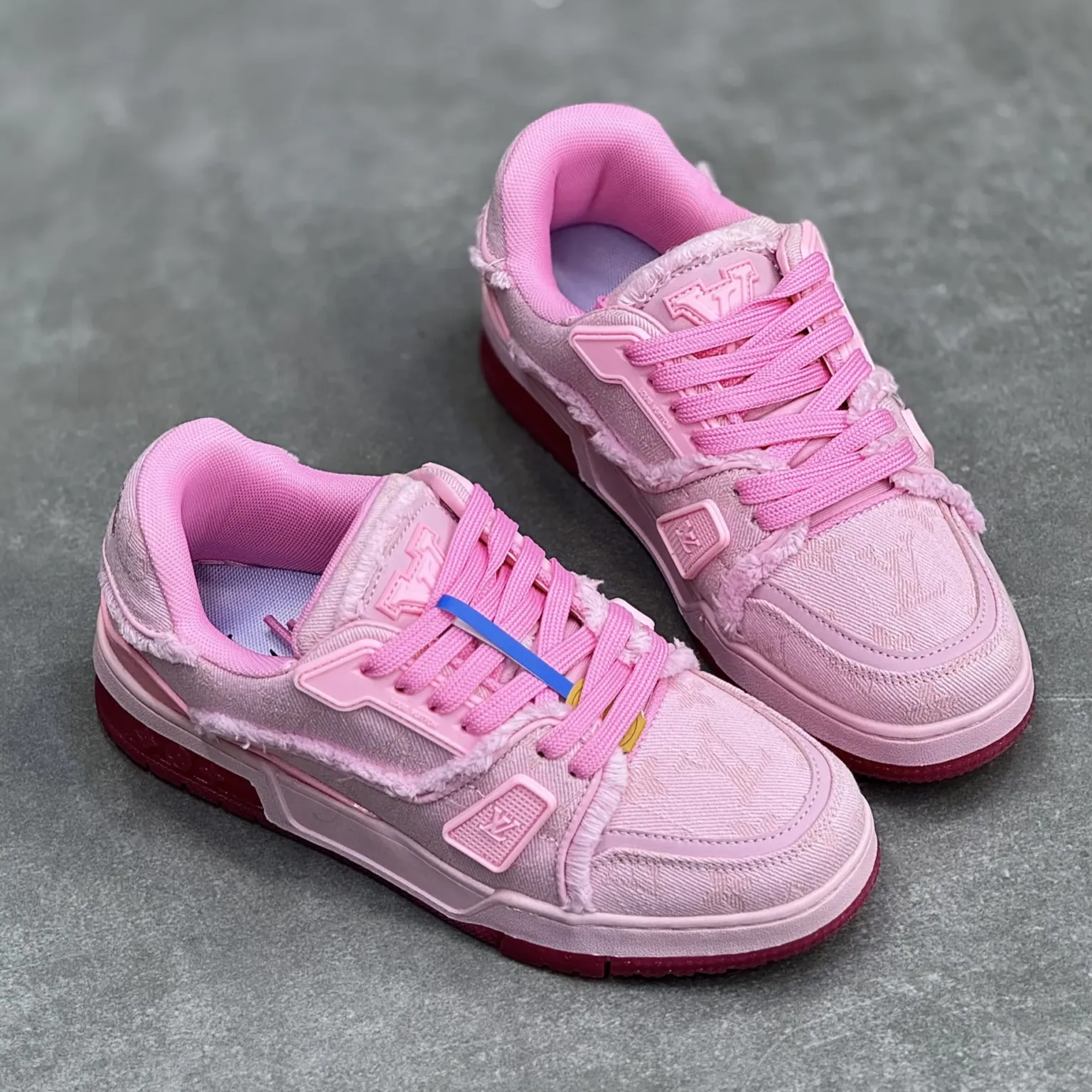 کفش لویی ویتون ترینر صورتی لی Louis Vuitton Trainer Pink Lee - تصویر 3