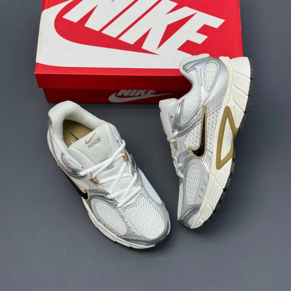 کفش نایک وی فایو کی ران سفید قهوه ای Nike V5K Run White Brown کفش نایک وی فایو کی ران سفید قهوه ای Nike V5K Run White Brown - تصویر 4