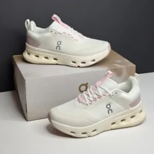 کتونی آن رانینگ کلود نوا ایکس سفید شیری صورتی On Running Cloudnova X Ice Fade کتونی آن رانینگ کلود نوا ایکس سفید شیری صورتی On Running Cloudnova X Ice Fade