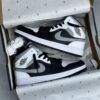 کفش نایک ایر جردن وان ساقدار شادوو Nike Air Jordan 1 High Shadow کفش نایک ایر جردن وان ساقدار شادوو Nike Air Jordan 1 High Shadow