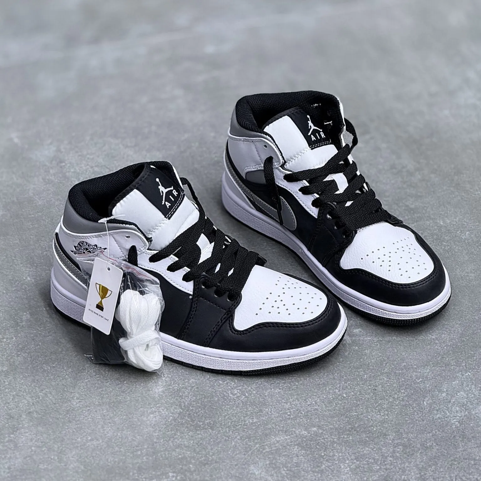 کفش نایک ایر جردن وان ساقدار شادوو Nike Air Jordan 1 High Shadow - تصویر 3