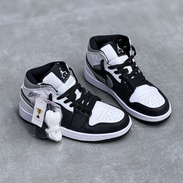 کفش نایک ایر جردن وان ساقدار شادوو Nike Air Jordan 1 High Shadow کفش نایک ایر جردن وان ساقدار شادوو Nike Air Jordan 1 High Shadow