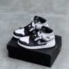 کفش نایک ایر جردن وان ساقدار شادوو Nike Air Jordan 1 High Shadow کفش نایک ایر جردن وان ساقدار شادوو Nike Air Jordan 1 High Shadow