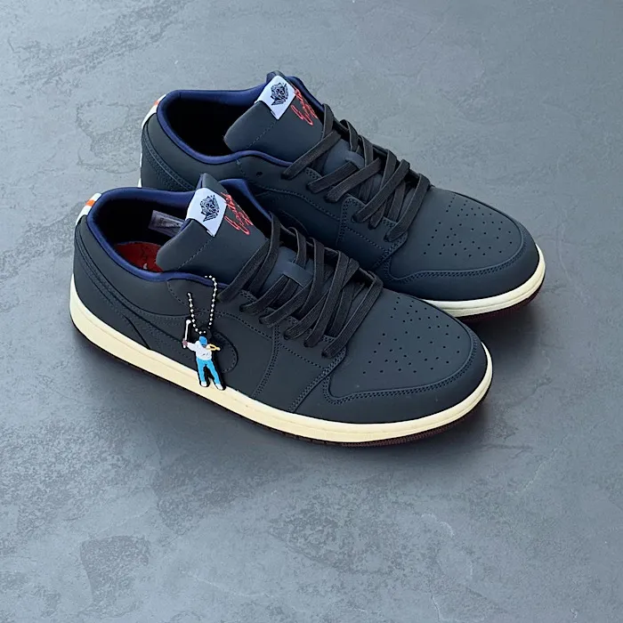 کفش نایک ایر جردن وان لو گلف میدنایت نیوی Nike Air Jordan 1 Low Golf Midnight Navy کفش نایک ایر جردن وان لو گلف میدنایت نیوی Nike Air Jordan 1 Low Golf Midnight Navy - تصویر 2