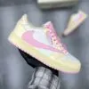 کفش نایک ایر جردن وان لو ترویس اسکات شای پینک Nike Air Jordan 1 Low Travis Scott Shy Pink کفش نایک ایر جردن وان لو ترویس اسکات شای پینک Nike Air Jordan 1 Low Travis Scott Shy Pink - تصویر 2