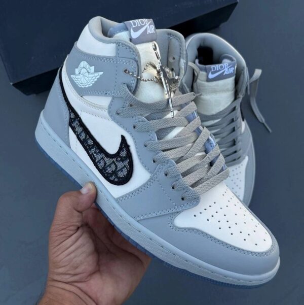 کفش نایک ایر جردن وان ساقدار دیور گری Nike Air Jordan 1 High Dior Grey