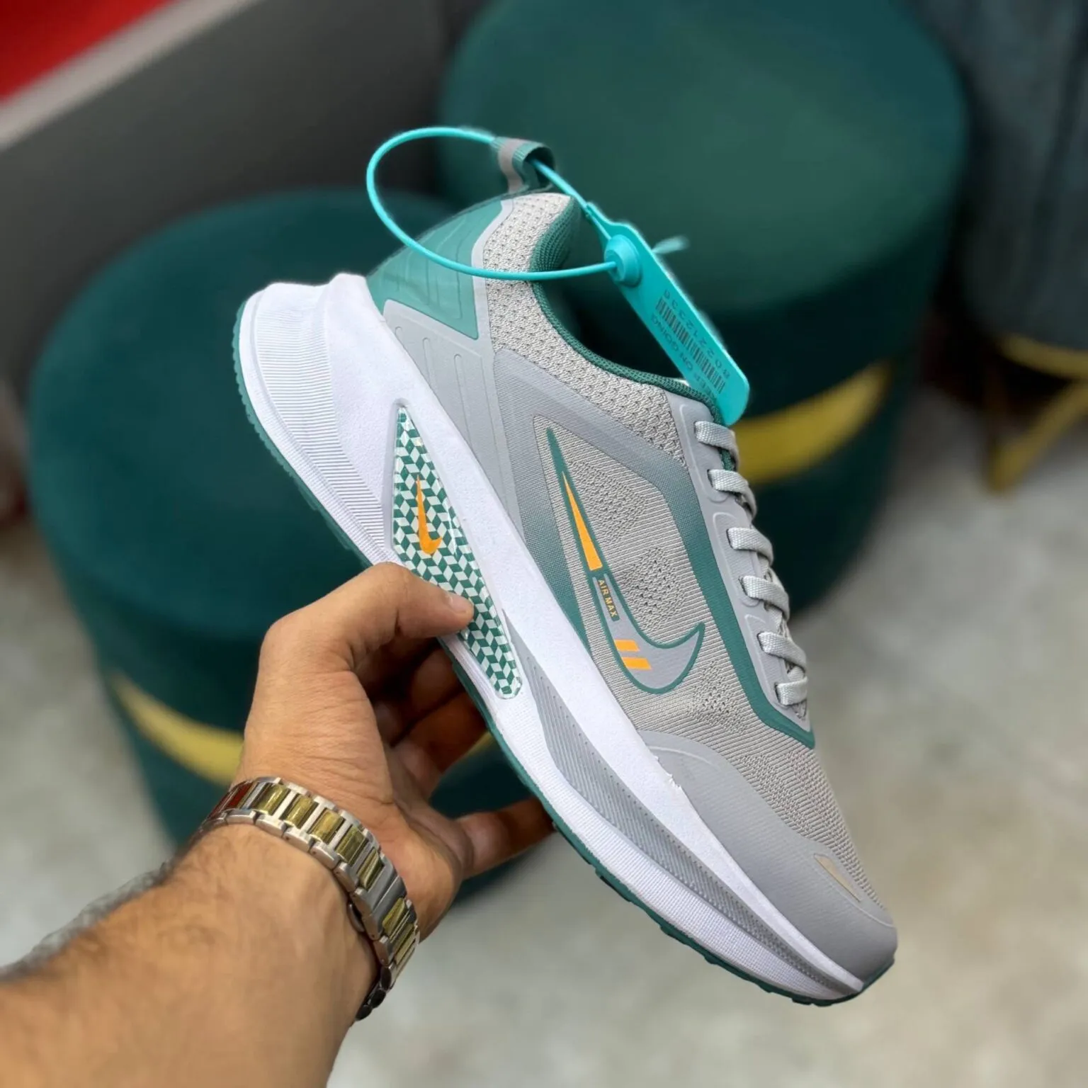 کفش نایک ایر زوم پگاسوس ۲ طوسی سبز Nike Air Zoom Pegasus 2 Grey Green کفش نایک ایر زوم پگاسوس ۲ طوسی سبز Nike Air Zoom Pegasus 2 Grey Green - تصویر 2