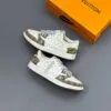 کفش نایک ایر جردن وان لو تراویس اسکات لویی ویتون سفید قهوه ای Nike Air Jordan 1 Low Travis Scott Louis Vuitton White Brown کفش نایک ایر جردن وان لو تراویس اسکات لویی ویتون سفید قهوه ای Nike Air Jordan 1 Low Travis Scott Louis Vuitton White Brown - تصویر 4