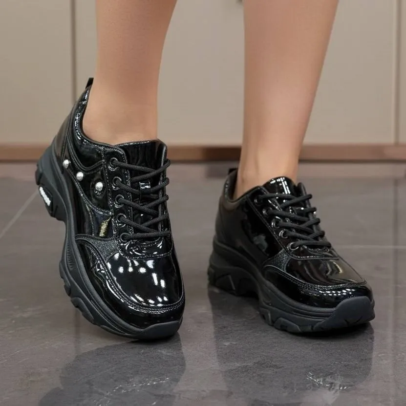 کتونی اسپرت لژدار فول مشکی ورنی Women’s Platform Full Black Patent Sneakers کتونی اسپرت لژدار فول مشکی ورنی Women’s Platform Full Black Patent Sneakers - تصویر 2