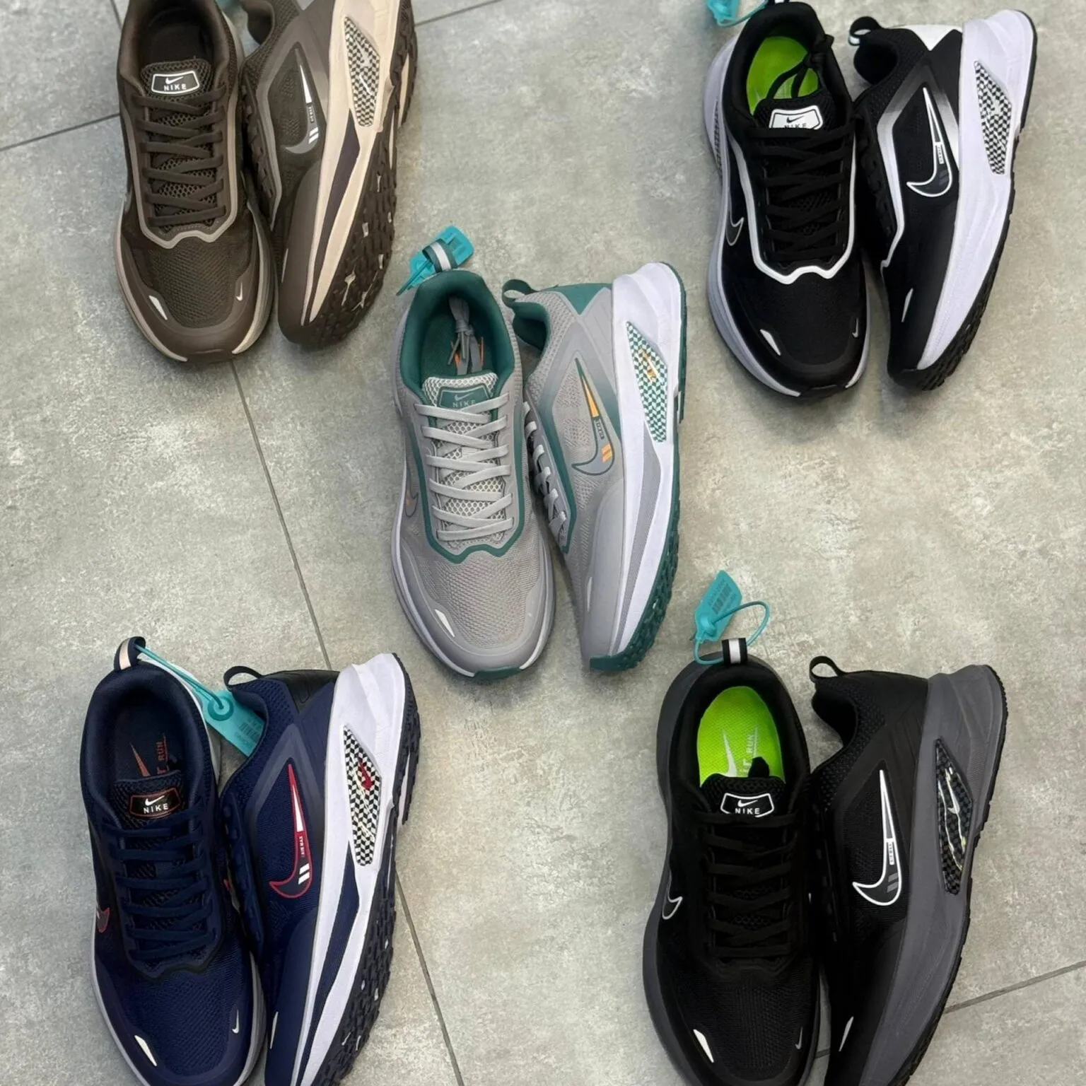 کفش نایک ایر زوم پگاسوس ۲ طوسی سبز Nike Air Zoom Pegasus 2 Grey Green کفش نایک ایر زوم پگاسوس ۲ طوسی سبز Nike Air Zoom Pegasus 2 Grey Green - تصویر 3