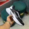 کفش نایک ایر زوم پگاسوس ۲ مشکی سفید Nike Air Zoom Pegasus 2 Black White کفش نایک ایر زوم پگاسوس ۲ مشکی سفید Nike Air Zoom Pegasus 2 Black White - تصویر 2