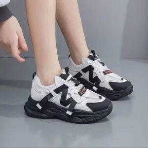 کتونی اسپرت لژدار طبی زنانه مافیایی مشکی سفید Women’s Mafia Style Black White