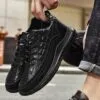 کتونی مردانه جدید با طرح چرم تمساح مشکی Men’s Crocodile Pattern Black Casual Sneakers - تصویر 3
