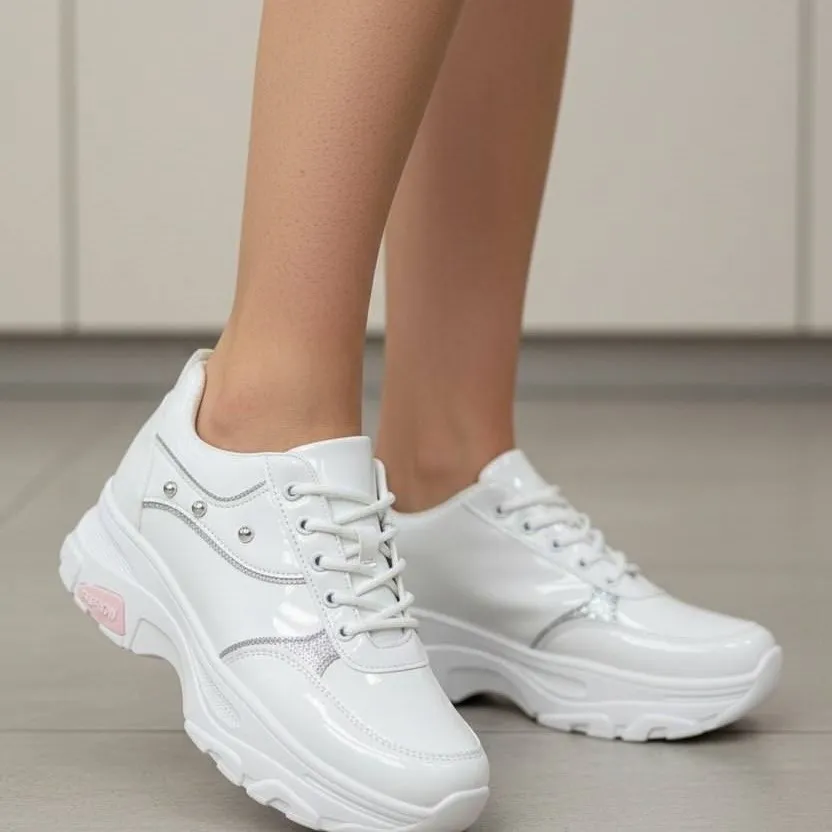 کتونی اسپرت لژدار فانتزی سفید نقرهای ورنی Women’s Platform Fashion White Silver Patent Sneakers کتونی اسپرت لژدار فانتزی سفید نقرهای ورنی Women’s Platform Fashion White Silver Patent Sneakers - تصویر 2