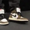 کتونی ایر جردن ۱ تراویس اسکات موکا-Nike Air Jordan 1
